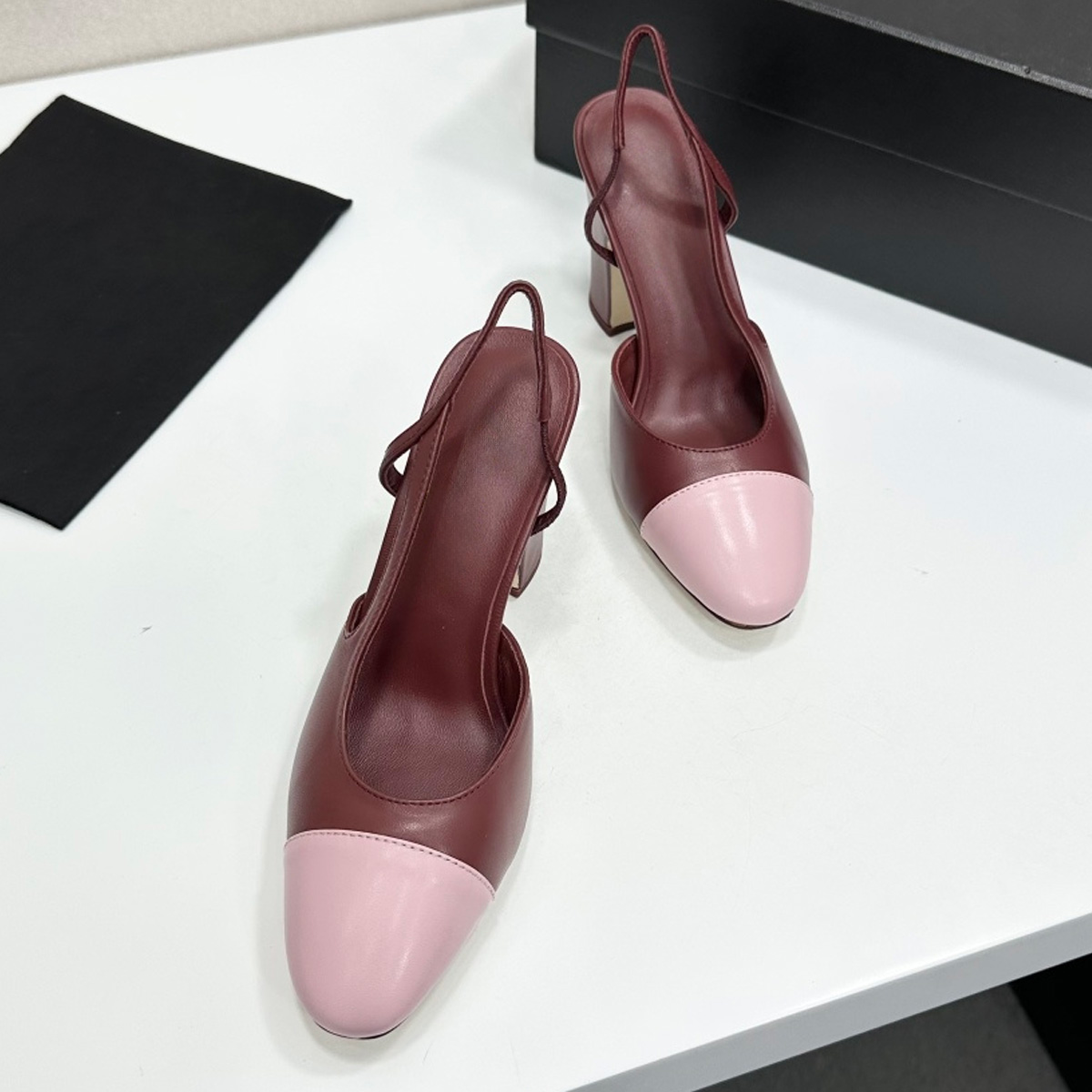 2026 Women's Two-Tone Slingbac - Casual Sandal Leather avaliação e preço