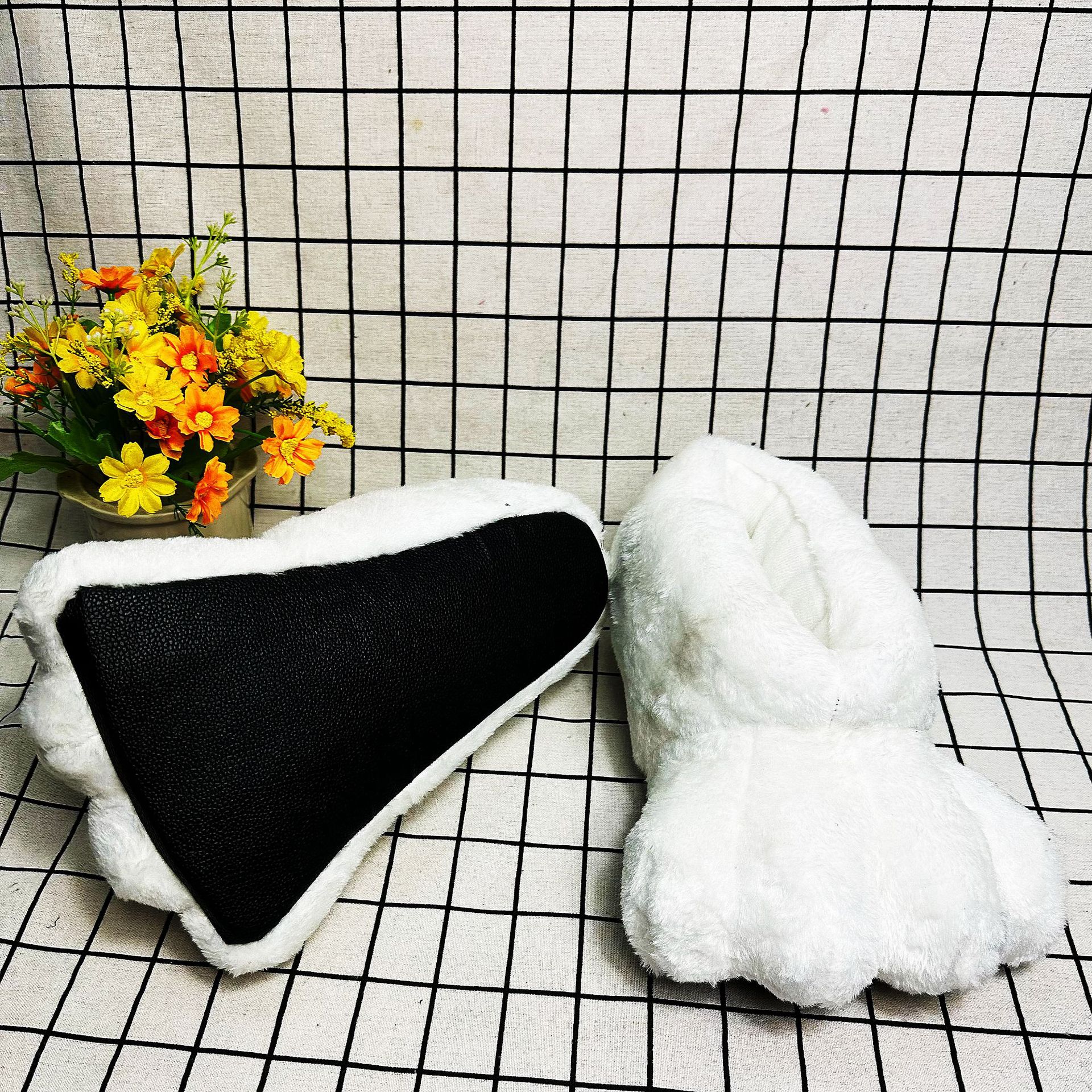 In Stock Rabbit Paw Slippers H - Espadrille Slip On avaliação e preço